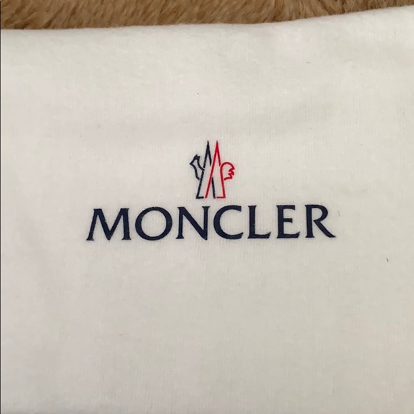 Moncler - Picture 7 of 9
